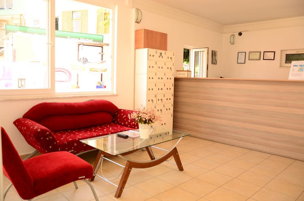 Sun Flower Apart Hotel Side Room photo